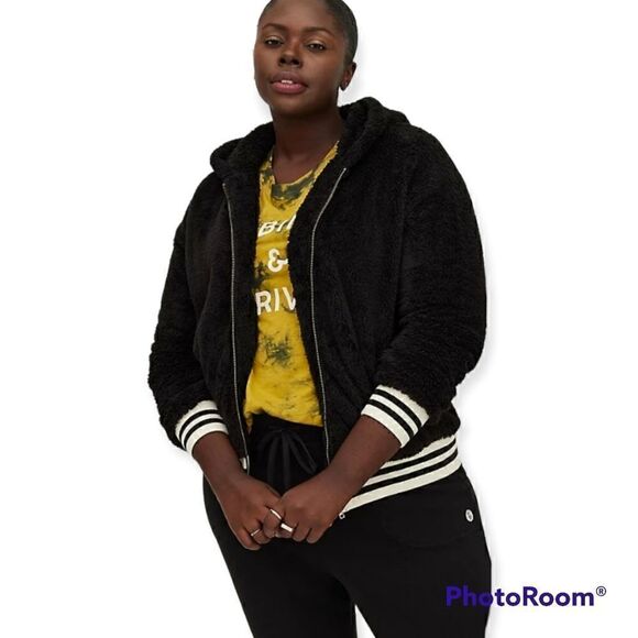 torrid Jackets & Blazers - 3X 22W 24W Torrid Black Faux Fur Bomber Jacket Varsity Hoodie Fuzzy Warm Zip Up